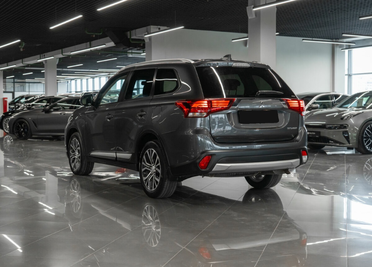Mitsubishi Outlander, 2018