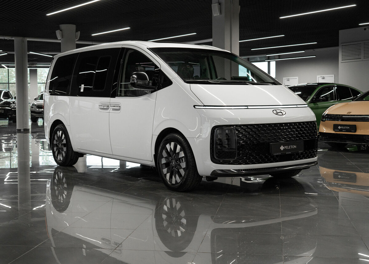 Hyundai Staria, 2023
