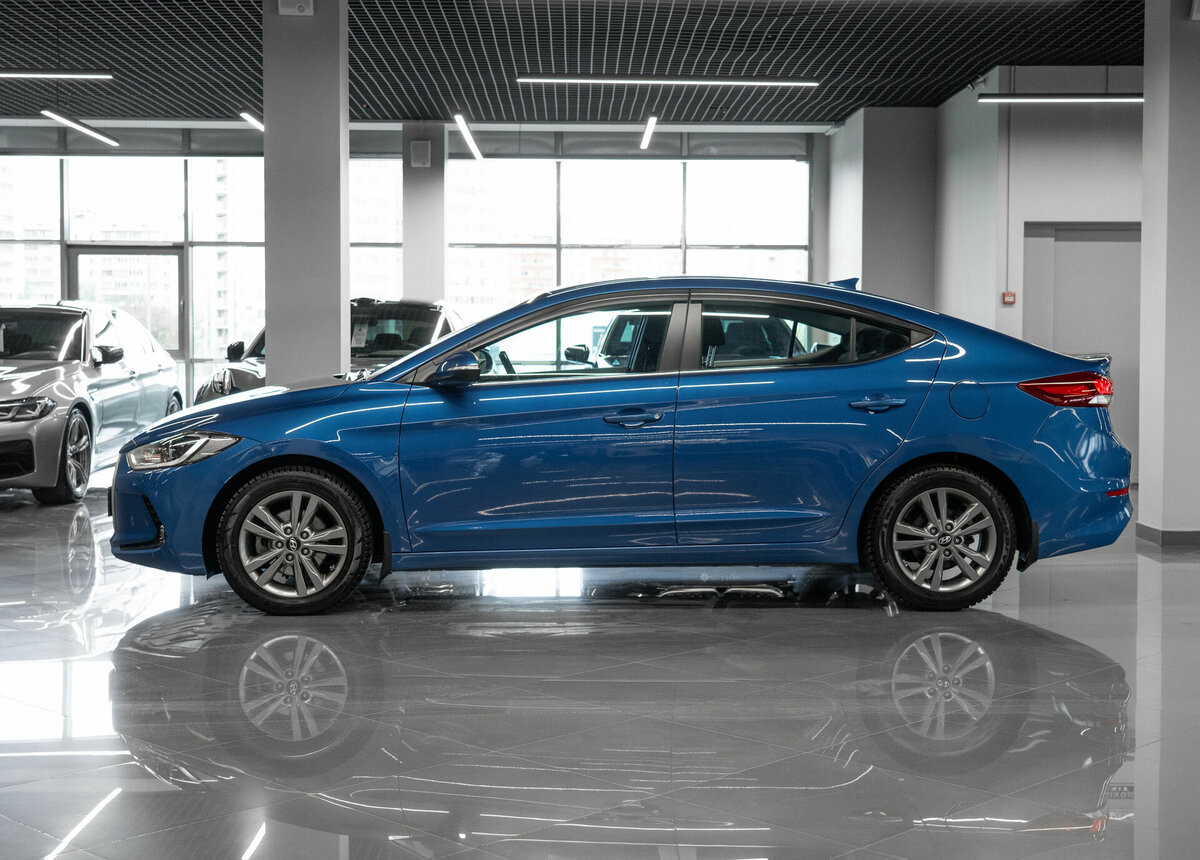 Hyundai Elantra, 2018