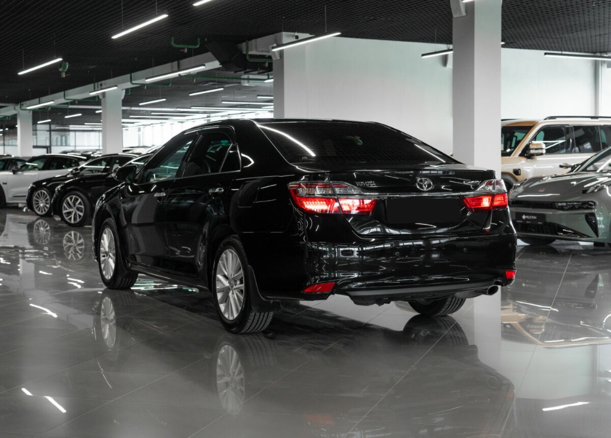 Toyota Camry, 2014