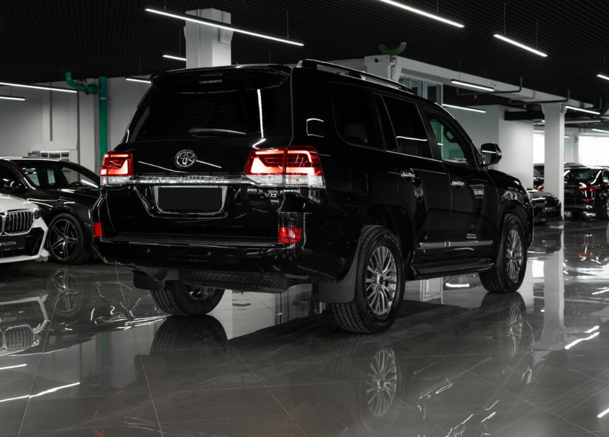 Toyota Land Cruiser, 2016