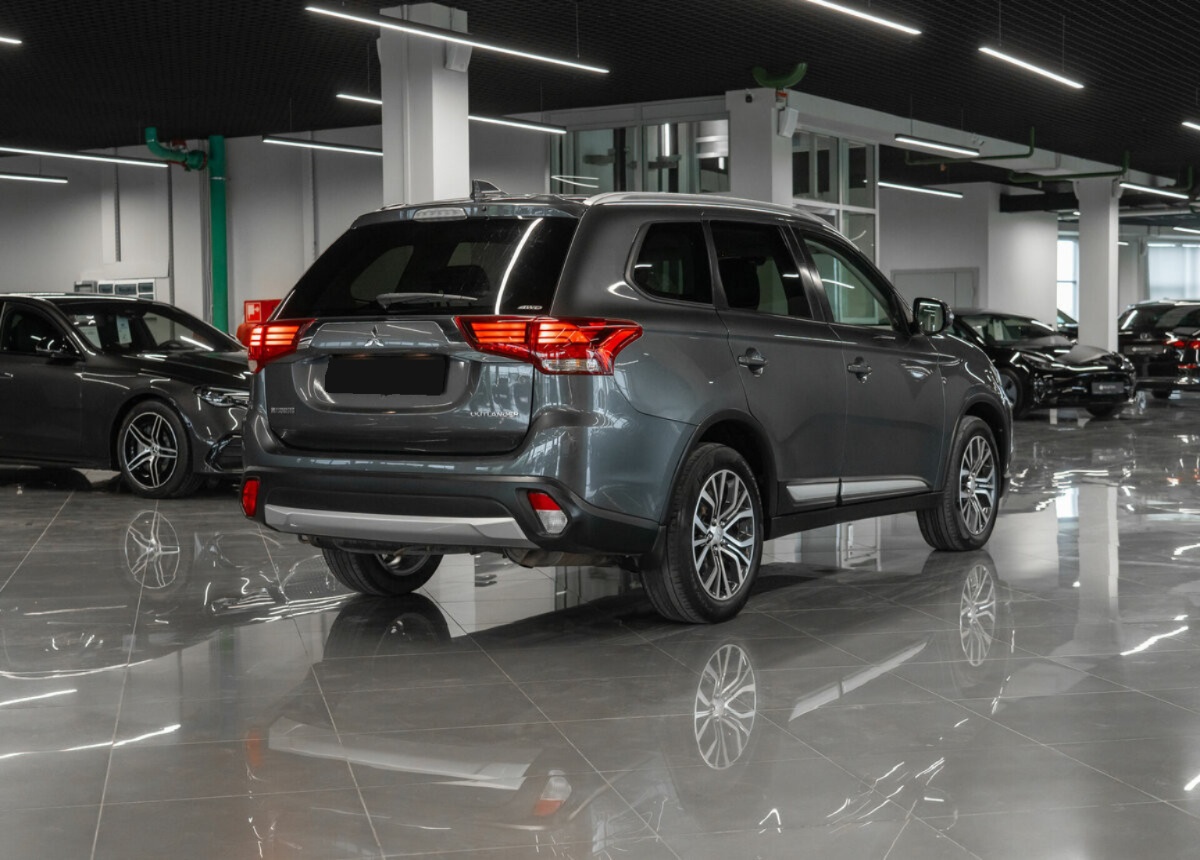 Mitsubishi Outlander, 2018