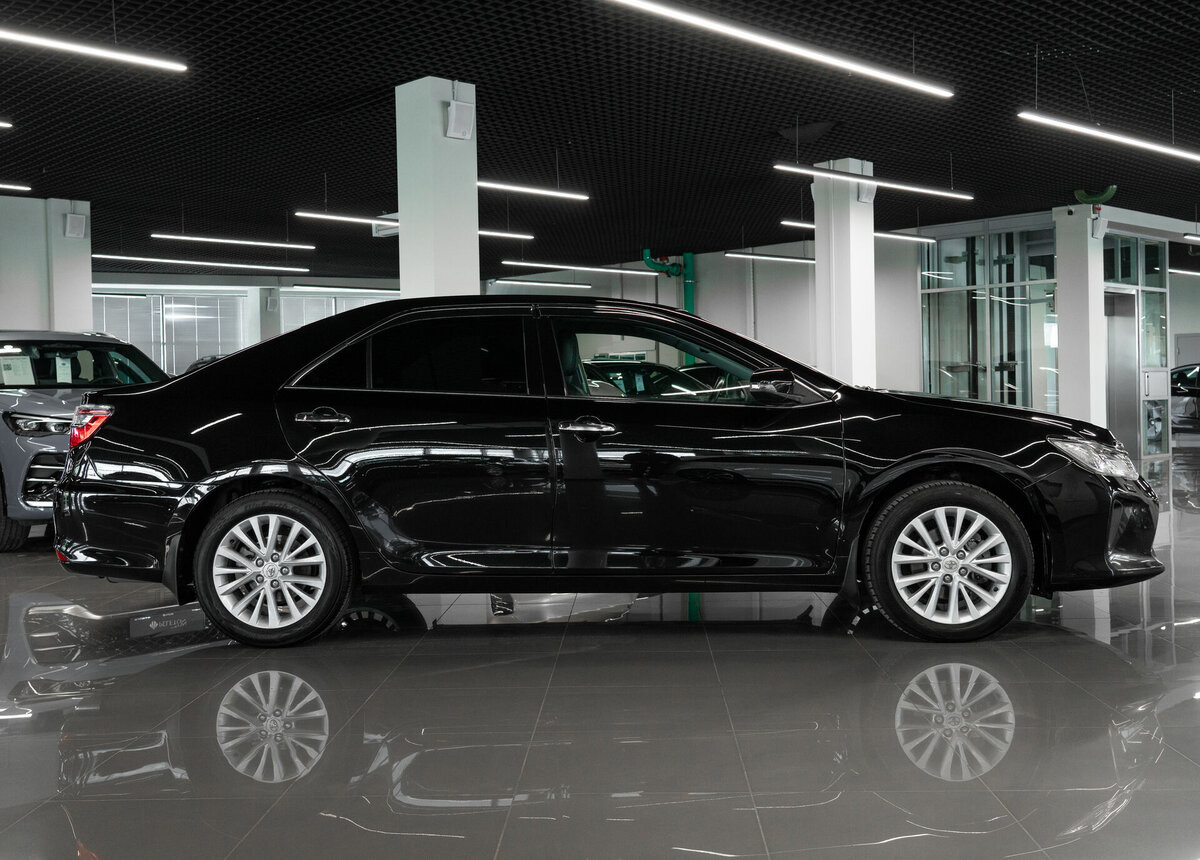 Toyota Camry, 2014