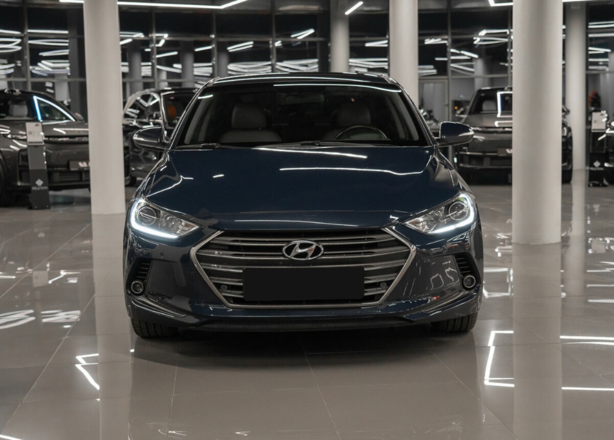 Hyundai Elantra, 2016