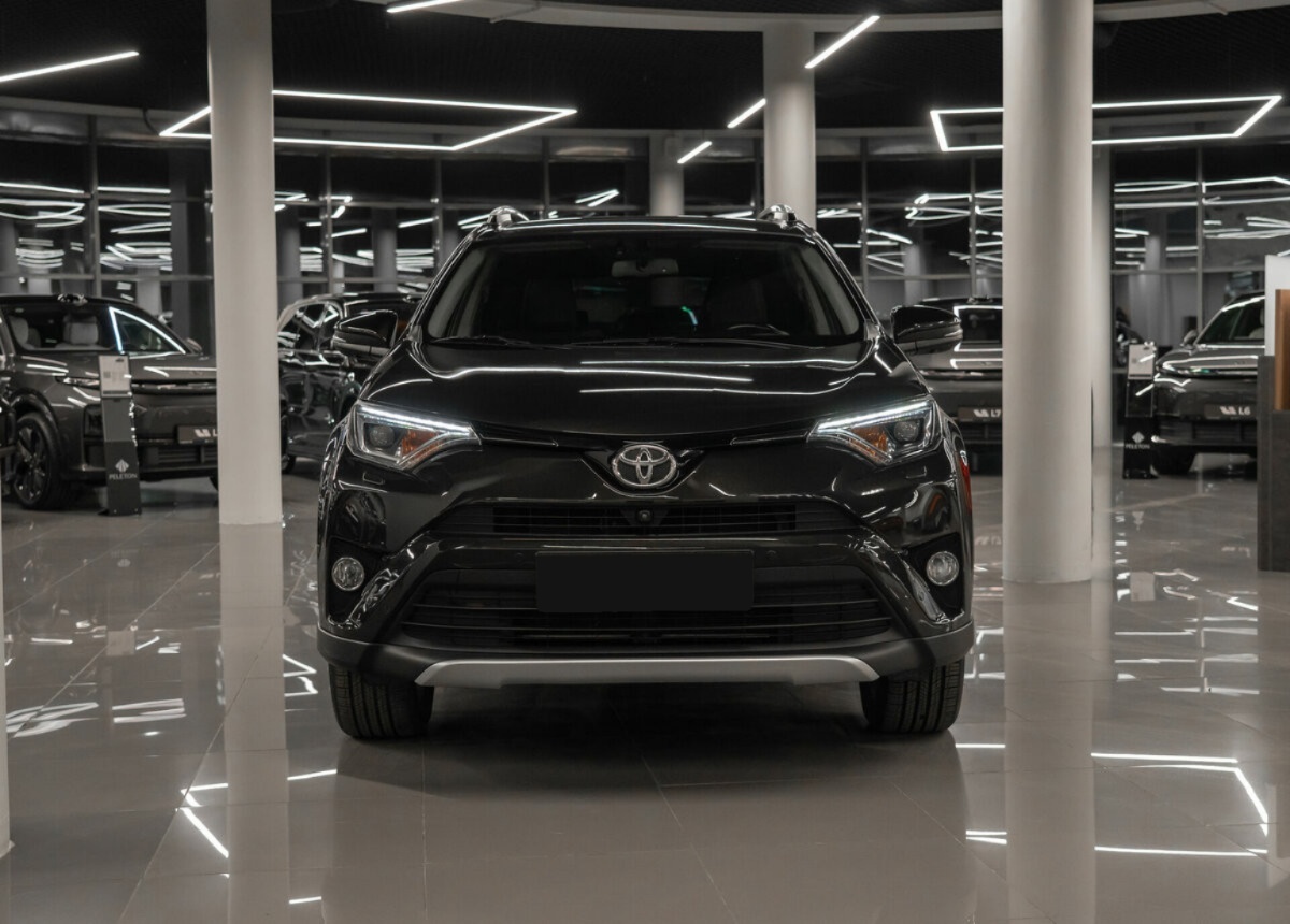 Toyota RAV4, 2015