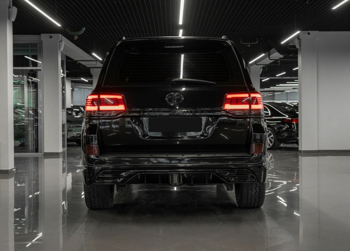 Toyota Land Cruiser, 2015