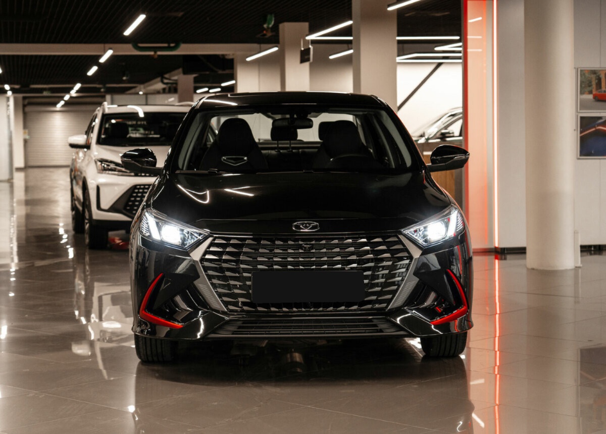 Kaiyi E5, 2023
