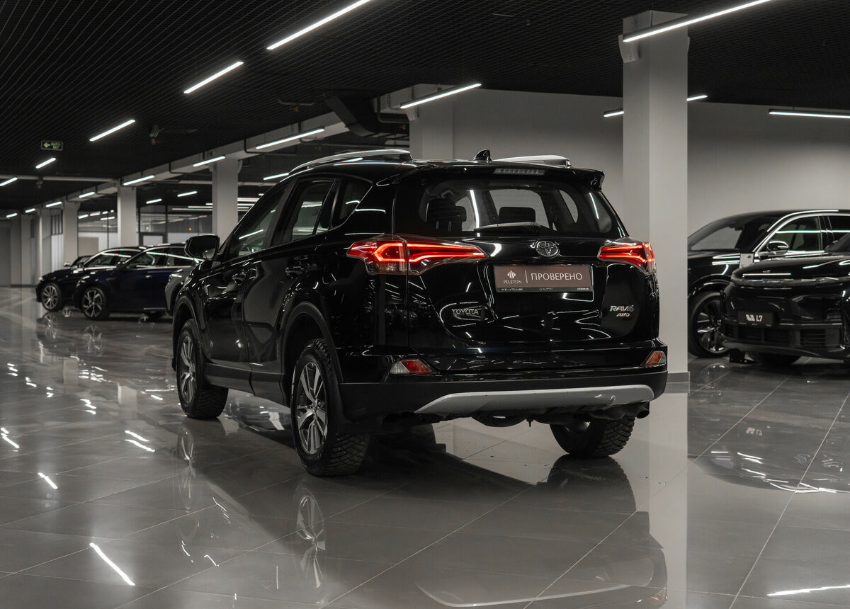Toyota RAV4, 2017
