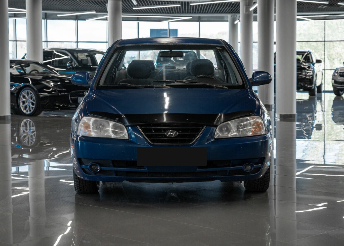 Hyundai Elantra, 2004