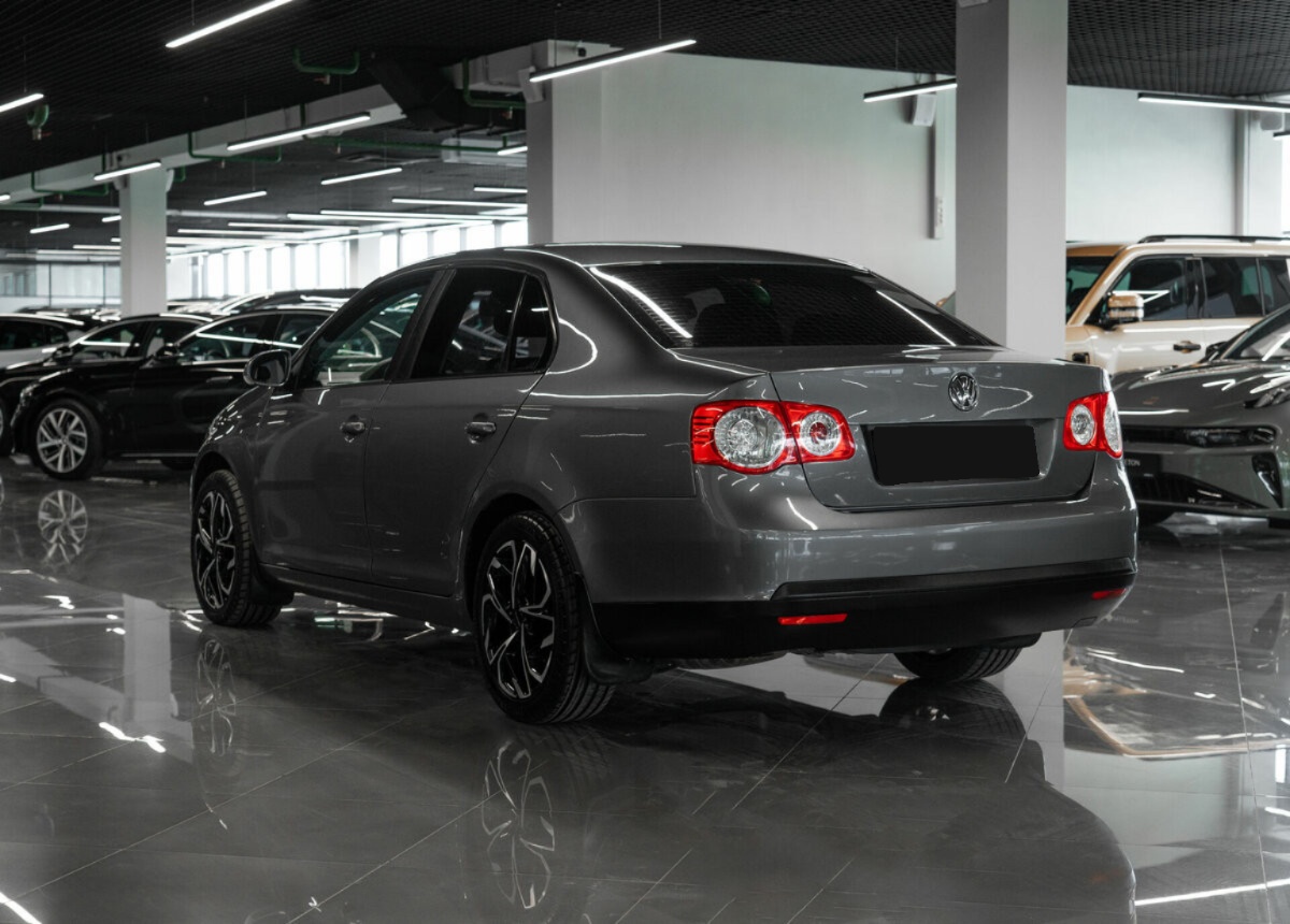 Volkswagen Jetta, 2009