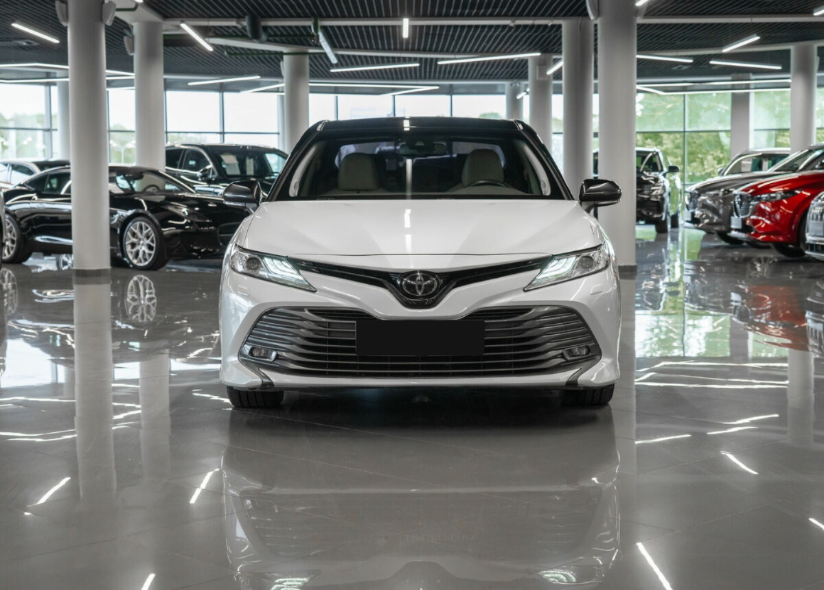 Toyota Camry, 2020