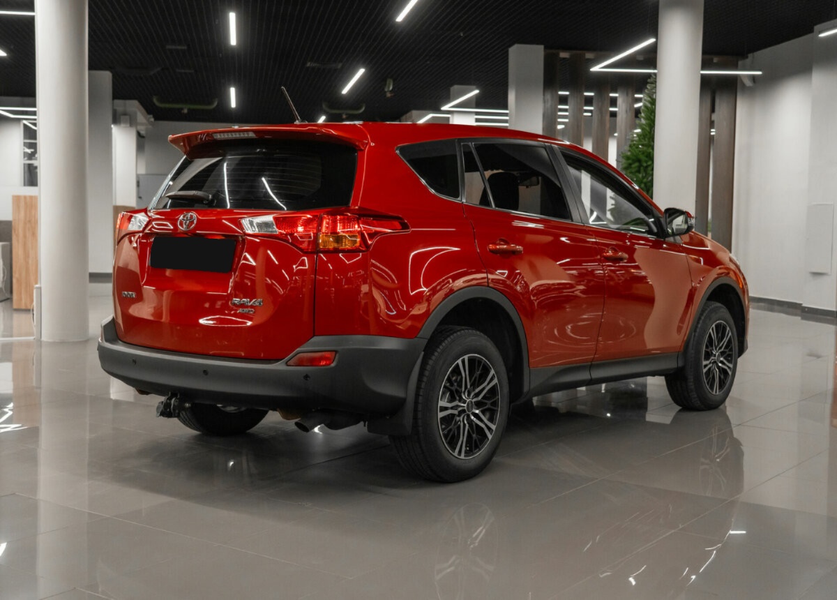 Toyota RAV4, 2013