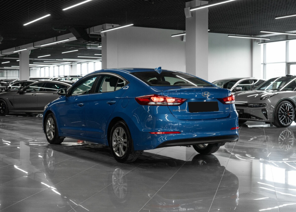 Hyundai Elantra, 2018