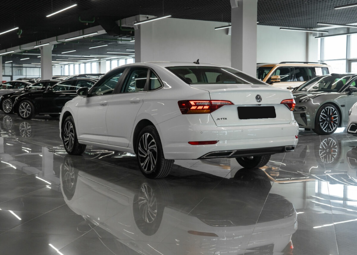 Volkswagen Jetta, 2020