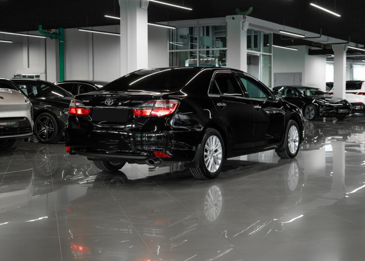 Toyota Camry, 2014