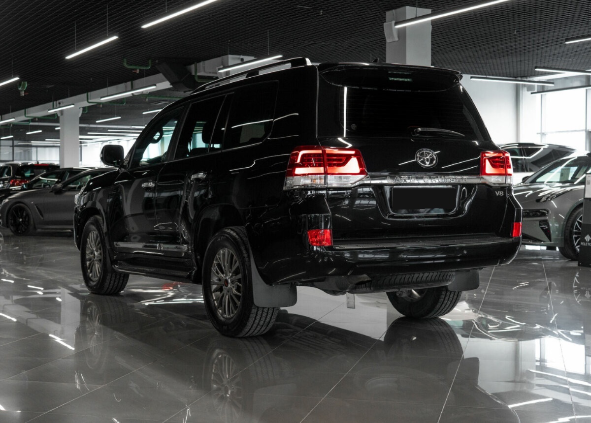 Toyota Land Cruiser, 2016